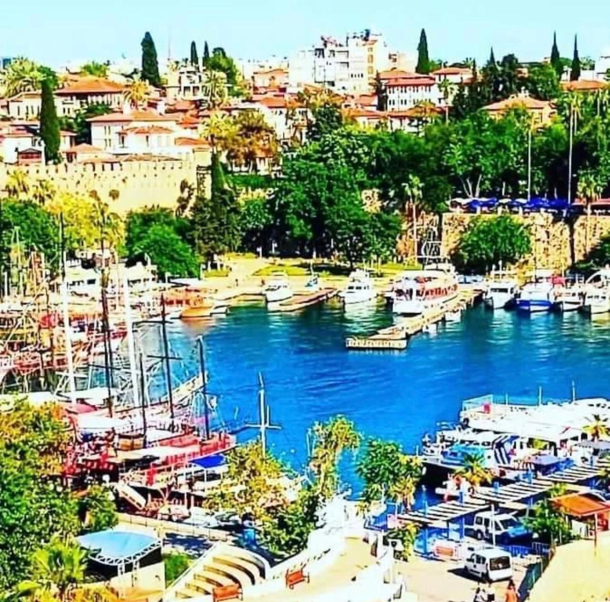 Kaleici Oezel Muestakil Bahceli Antalya